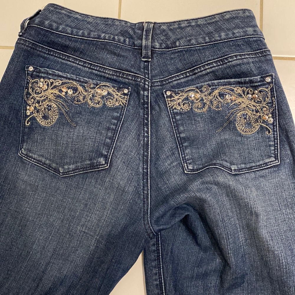 White House Black Market Medium Denim Jeans - Size 2R